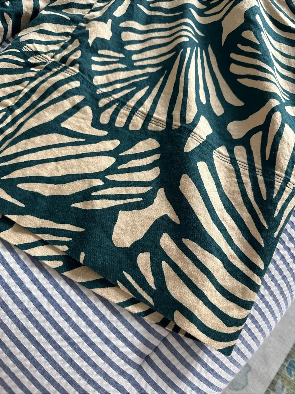 Banana Republic Green and Cream Wide-Leg Printed Pants